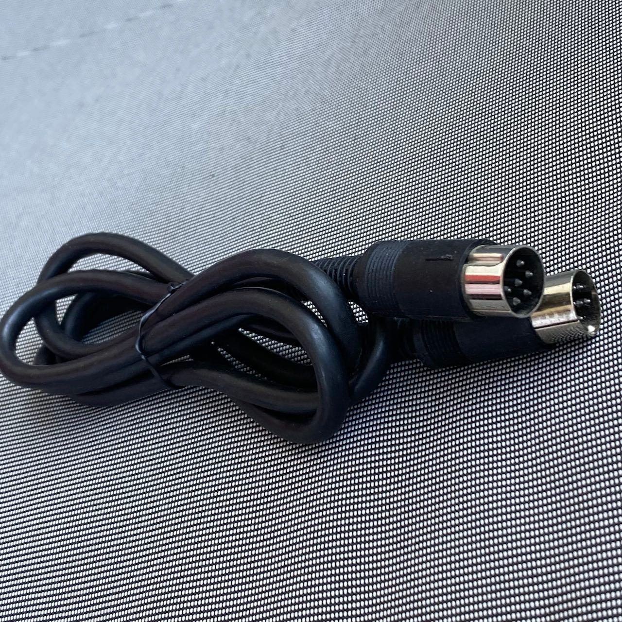 Serial Data Cable Approximately 1.1 M Long, Works