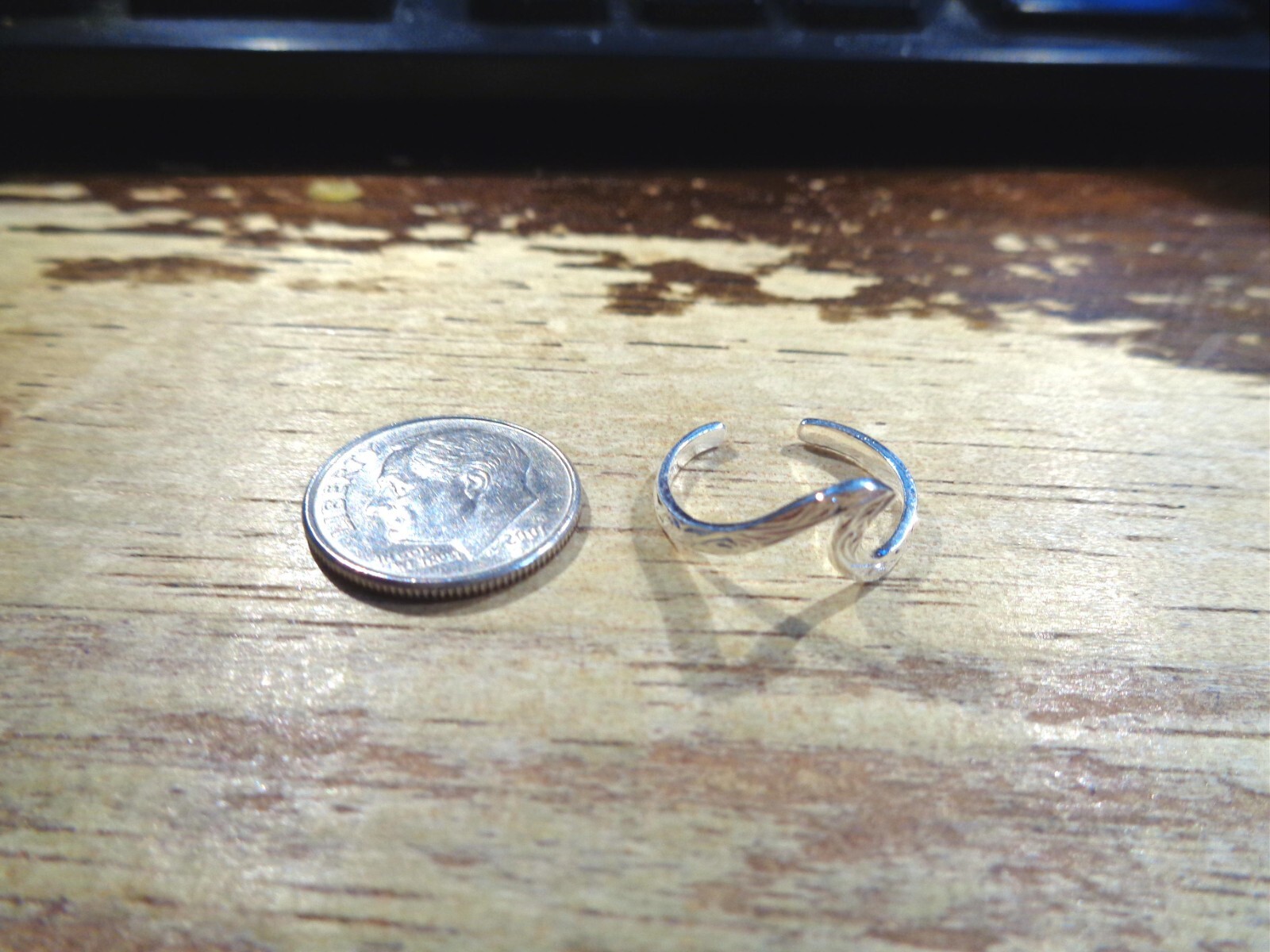 SOLID 925 SILVER ENGRAVED OCEAN SCROLLS HAWAIIAN BREAKING/CRESTING WAVE TOE RING