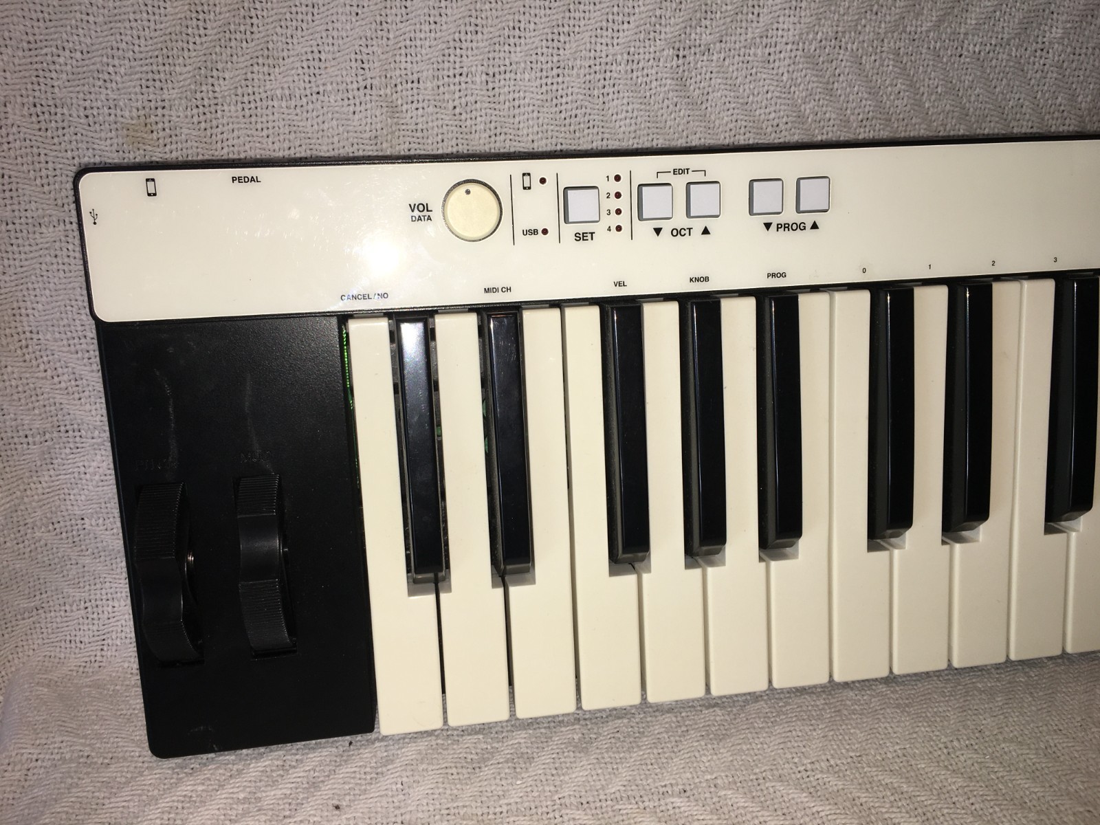 IK Multimedia iRig KEYS PRO 37 Keys Universal USB for MAC/PC/iOS MIDI Keyboard
