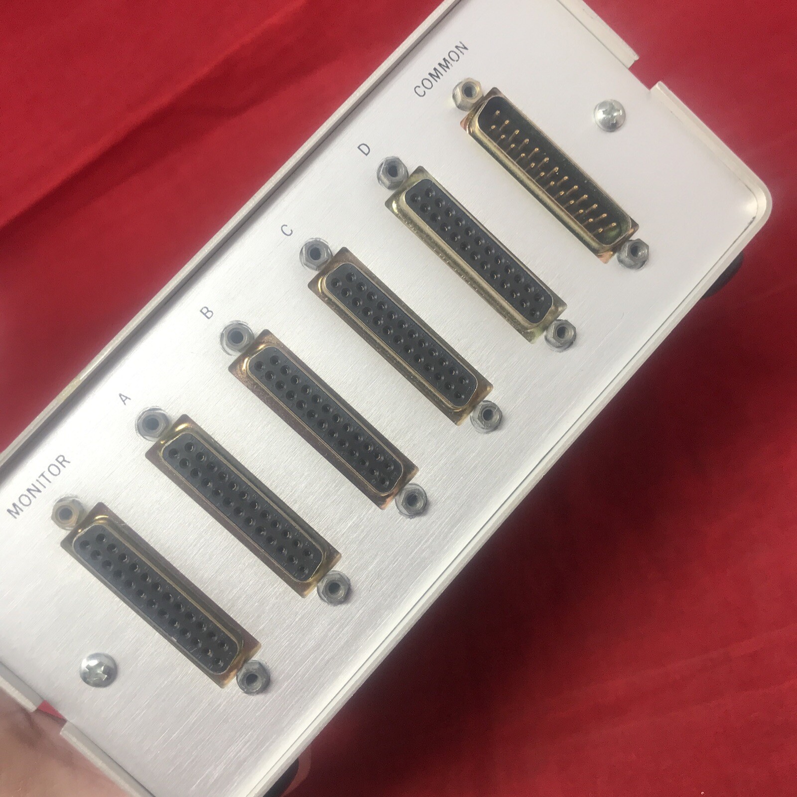 International Data Sciences 8554-D EIA 25 Pin Female 4 Way Data ABCD Switch Box