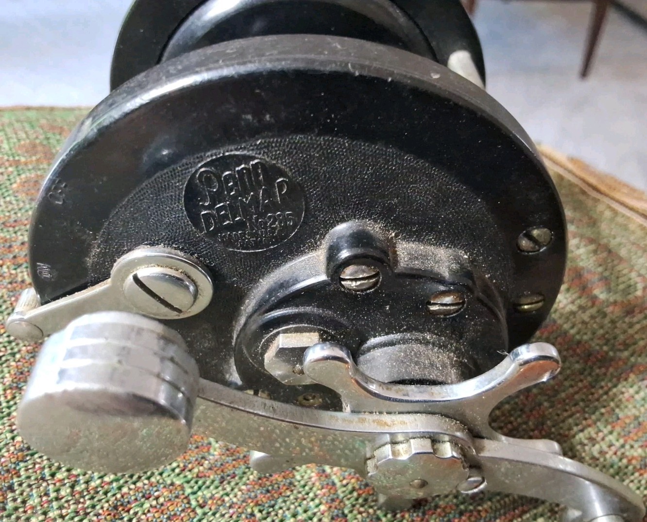 VINTAGE.....PENN DELMAR #285 REEL....GOOD CONDITION.