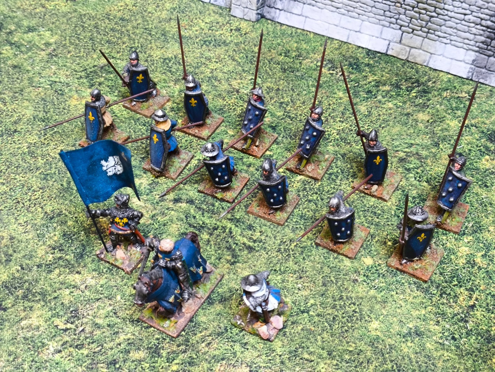 28mm  - Medieval French Infantry Unit & Command - Metal / pro painted