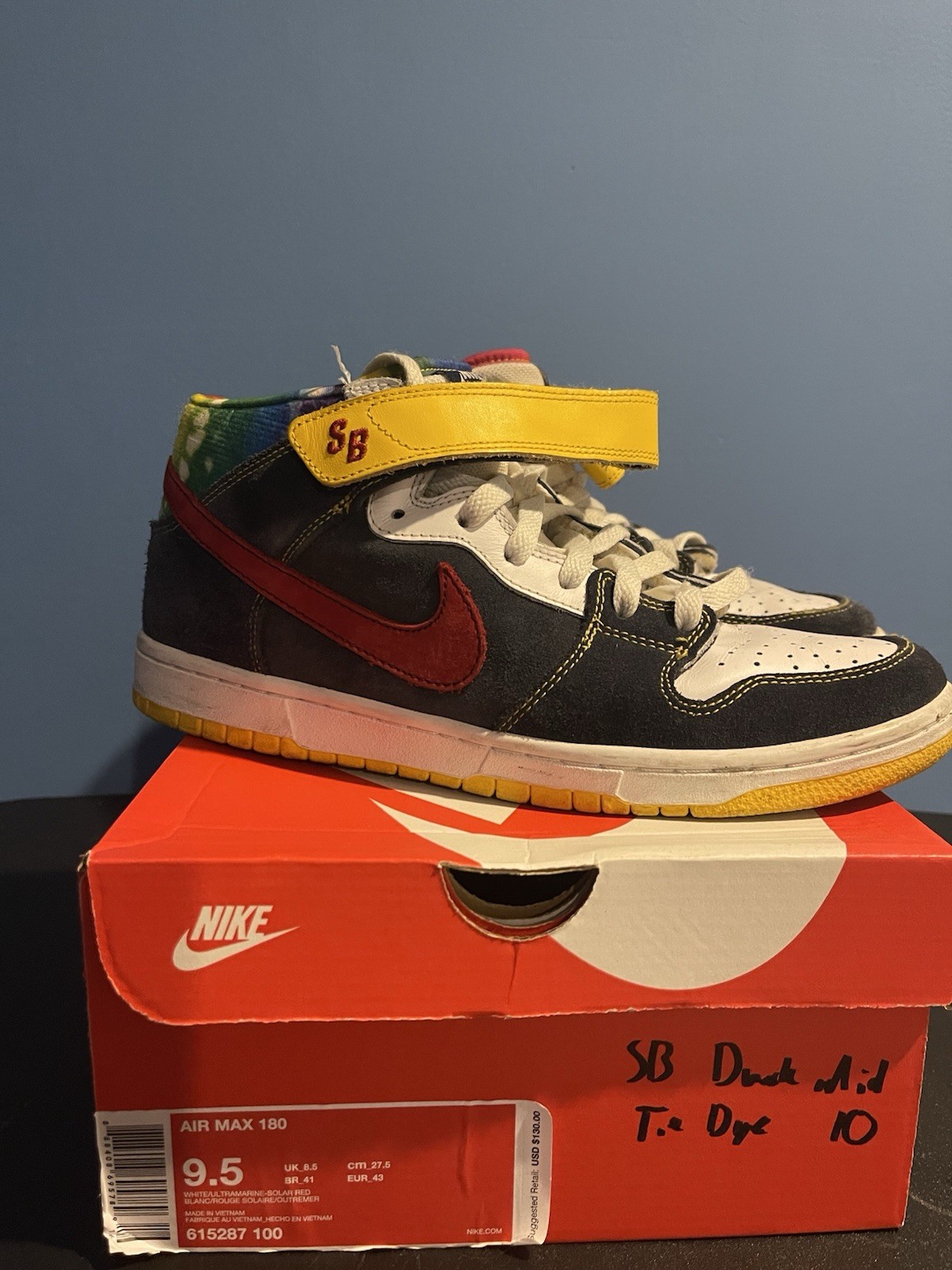 Nike SB Dunk Mid Tye Dye Size 10 Mens Skate Shoes