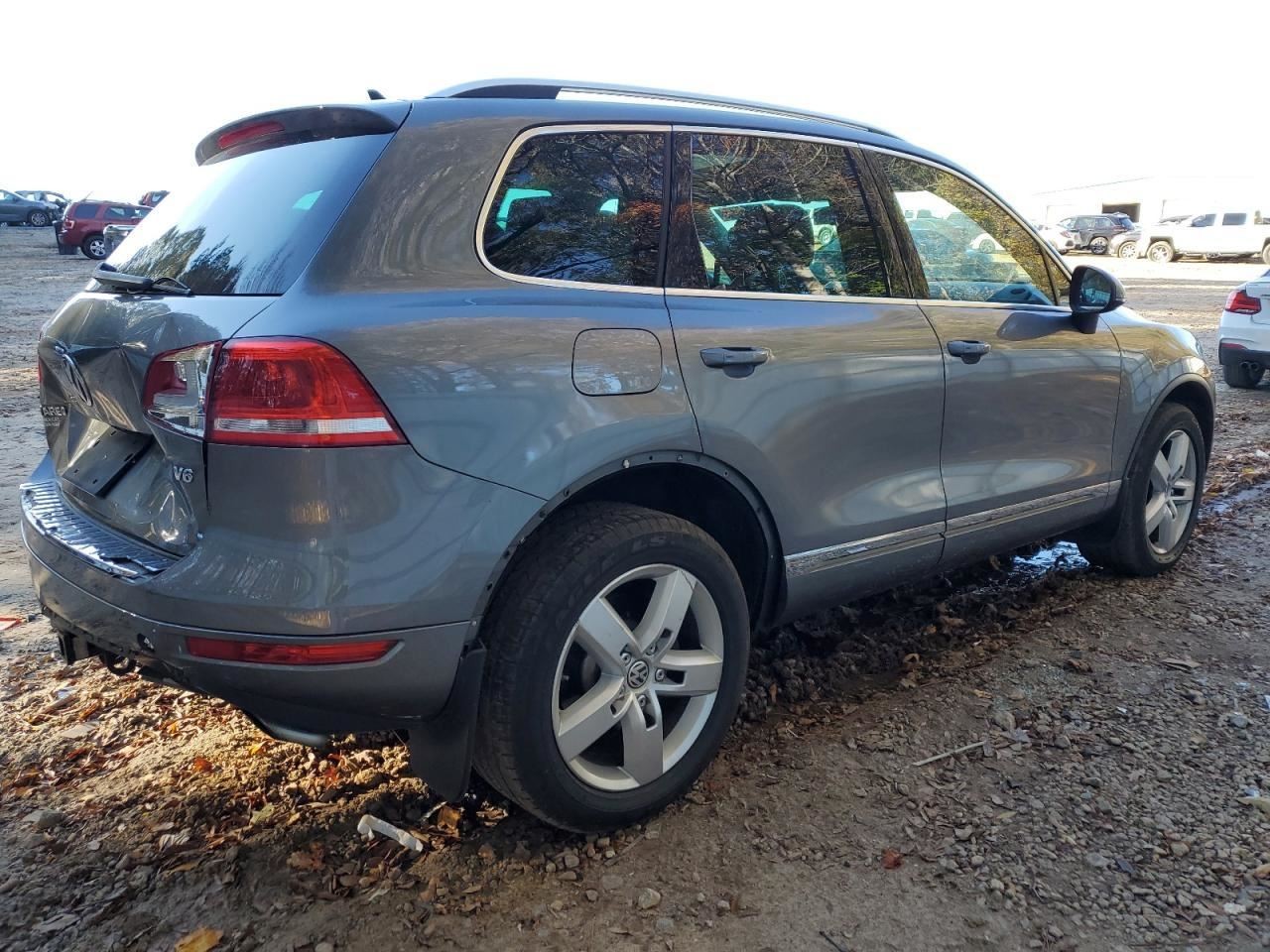 TOUAREG 2014 Glove Box 4989253
