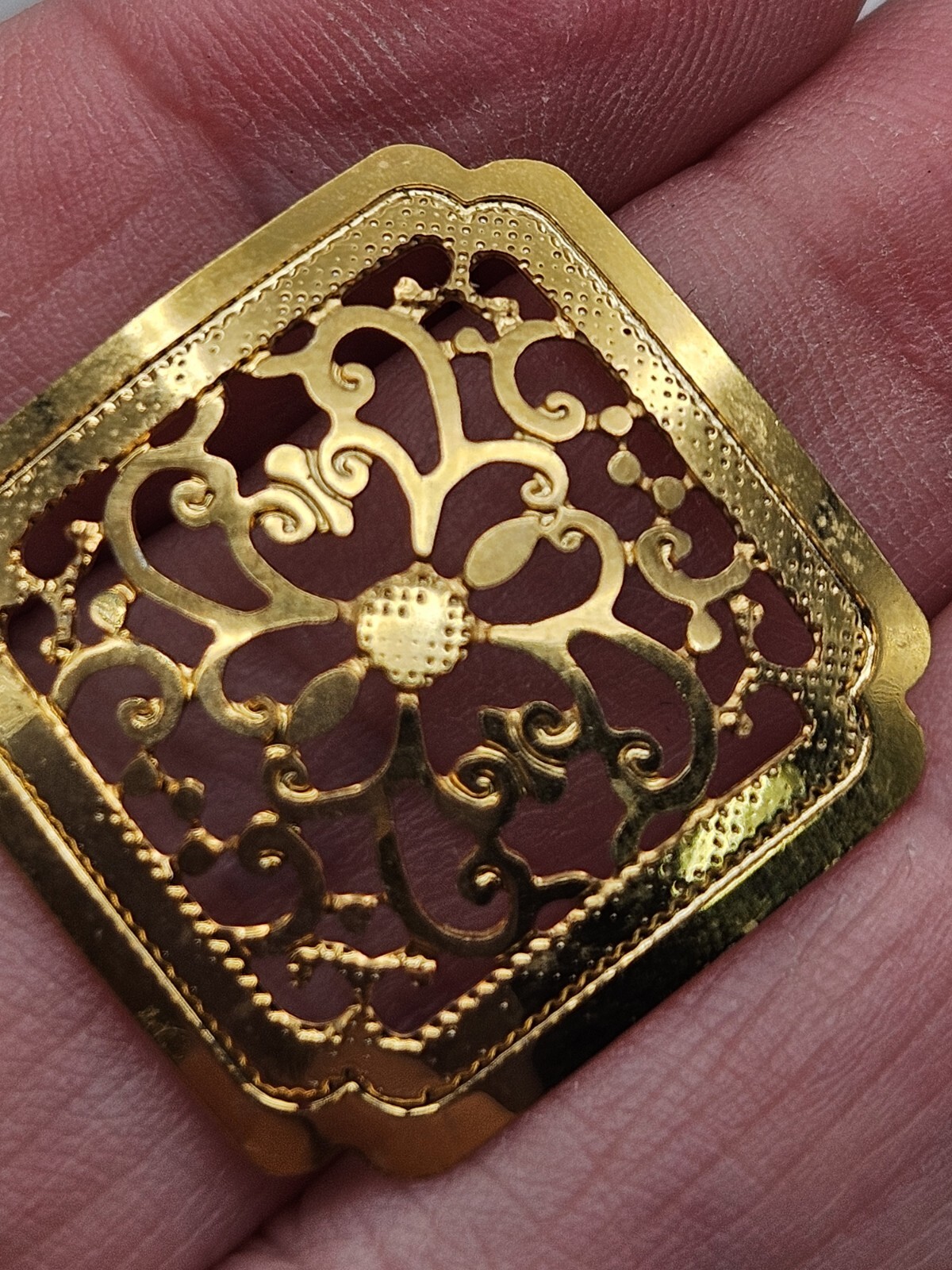 Vintage Gold Tone Scroll Cut Out Ornate Stud Earrings
