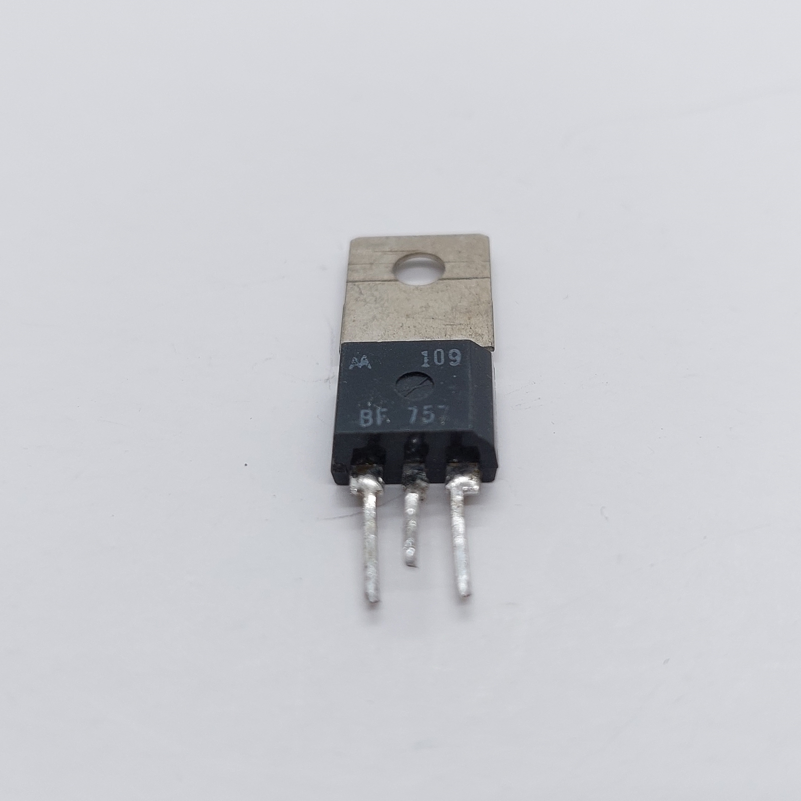 BF757 MOTOROLA TRANSISTOR X 1PC