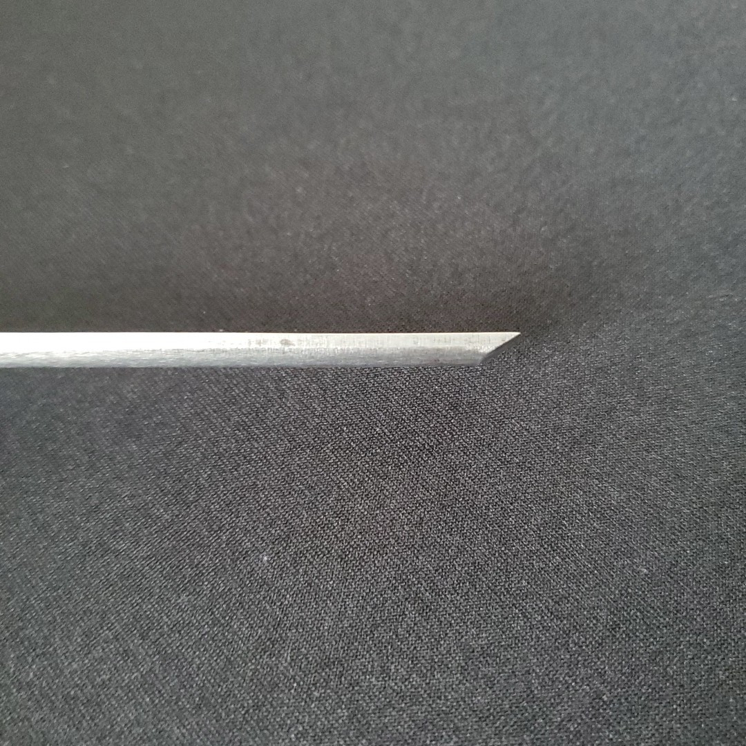 VINTAGE MARKED BUT UNKNOWN BEVEL EDGE CHISEL #4