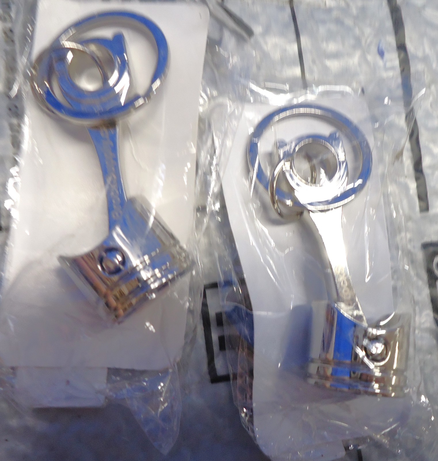 Brock Aftermarket Complimentary Key Rings   Unique Sell Pair