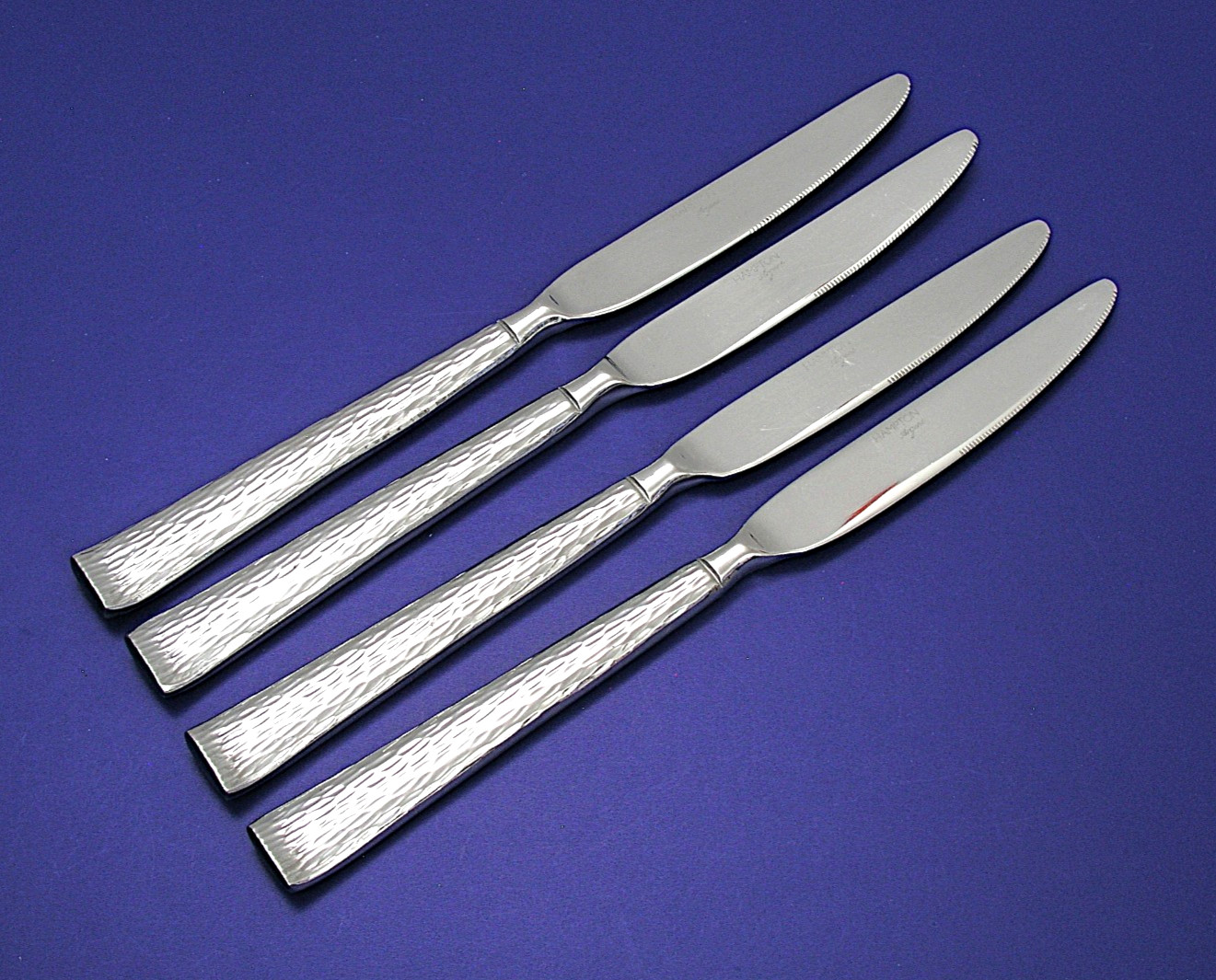 (4) HAMPTON ARGENT BROCADE - 9 1/4" DINNER KNIVES - STAINLESS STEEL - VERY NICE