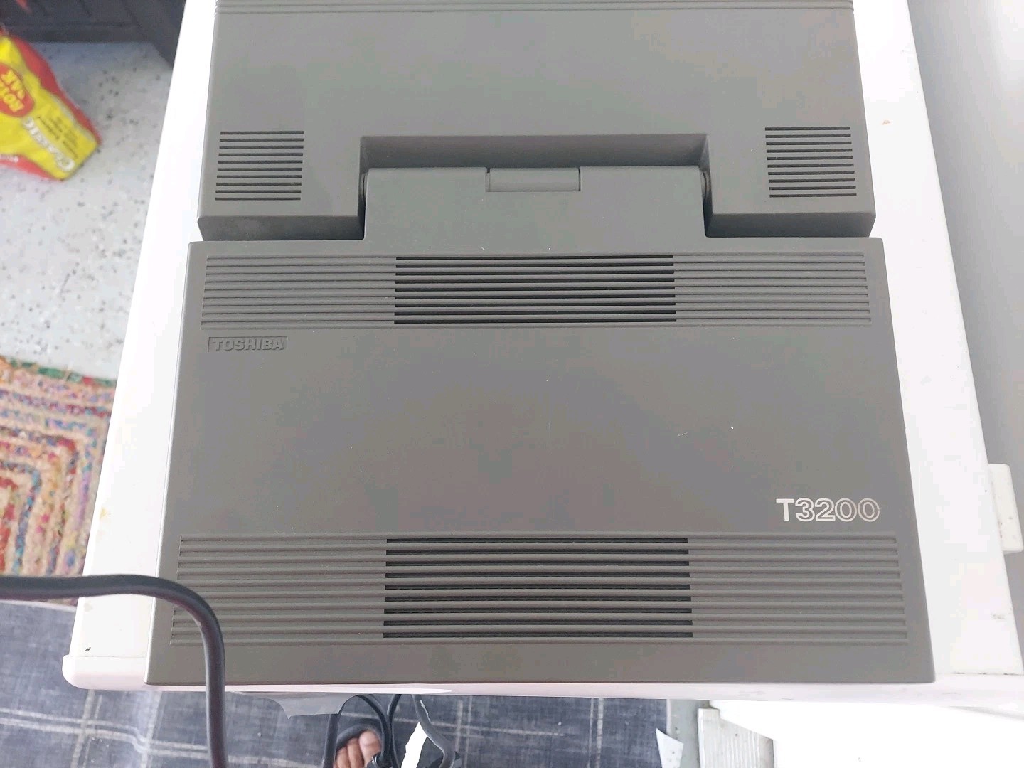 Toshiba T3200 Luggable Notebook Laptop