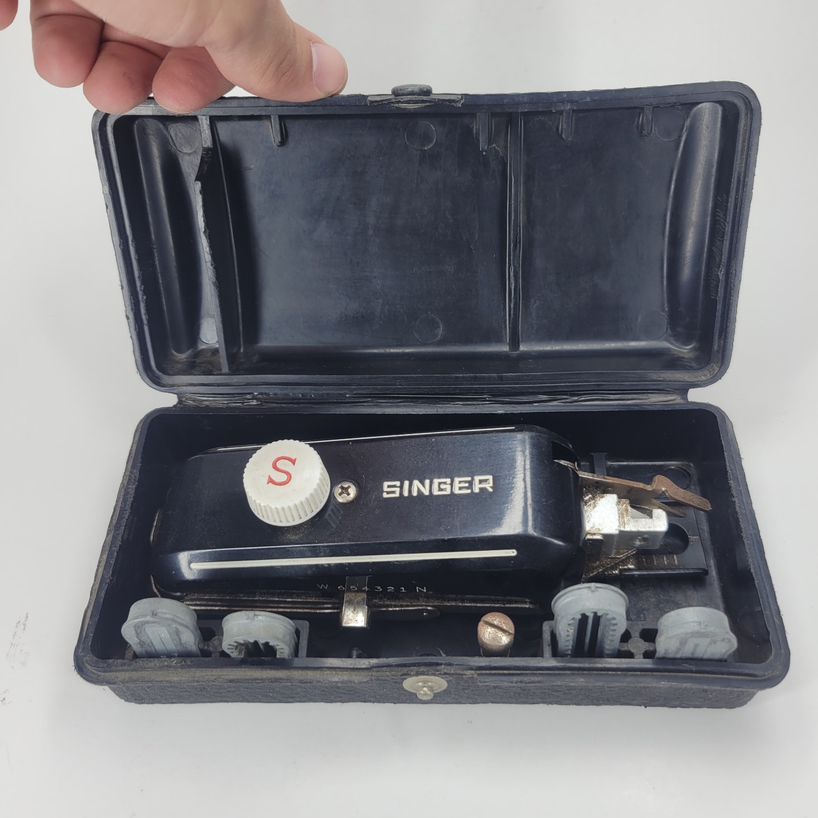 Vintage Singer Buttonholer Attachment 1605-06 Complete Set READ UNTESTED AS-IS