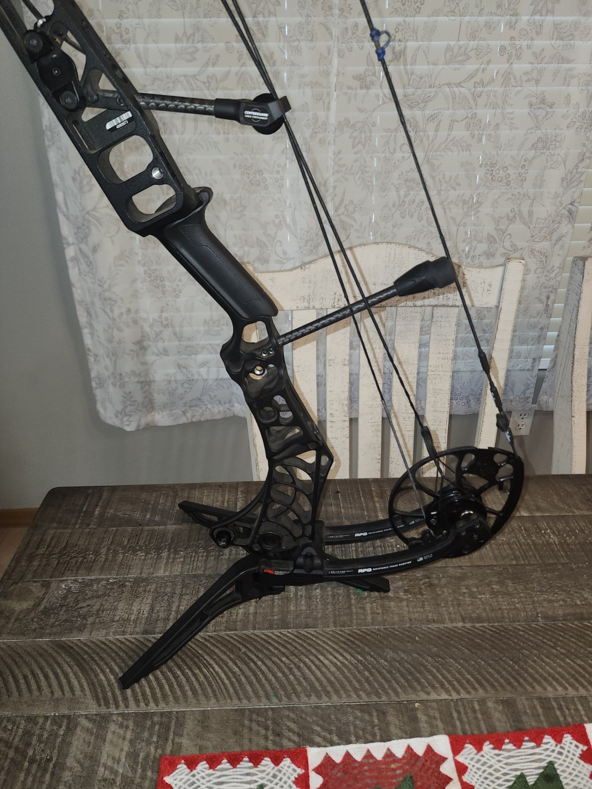 Matthew's Phase 4 Bow 33 Left Hand
