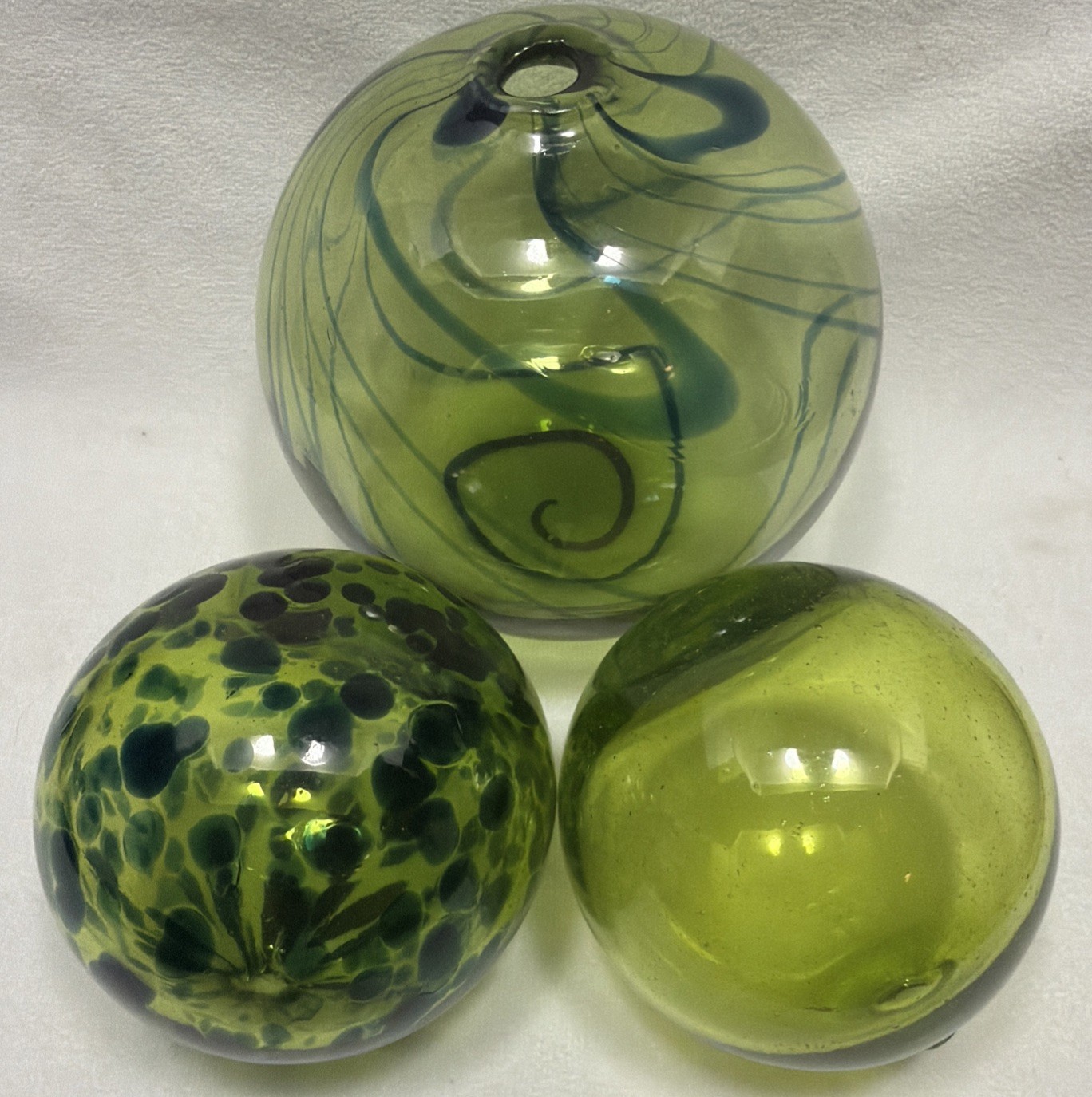 3 Hand-blown Alajha Green Glass Sphere Set -Mexico Swirl Solid Spots Of Blue