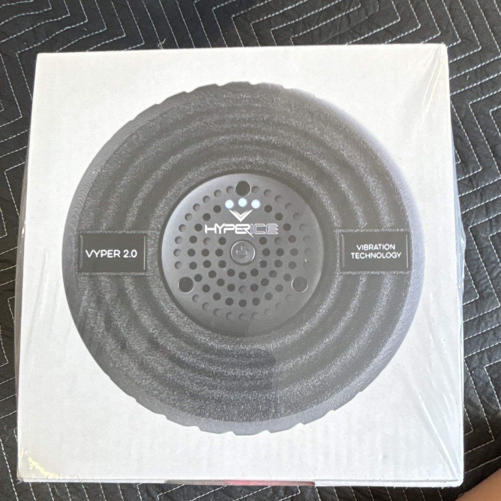 Hyperice Vyper 2.0 Vibrating Foam Roller, Full Body Gym Training, Black (4)