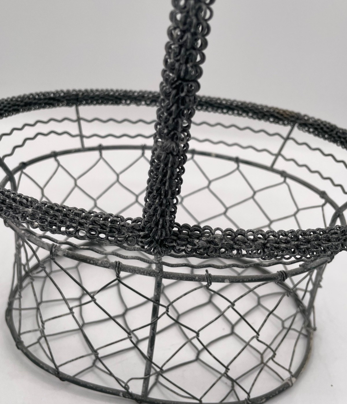 Silver, White Wash Flecks, Wire Egg Basket with Handle
