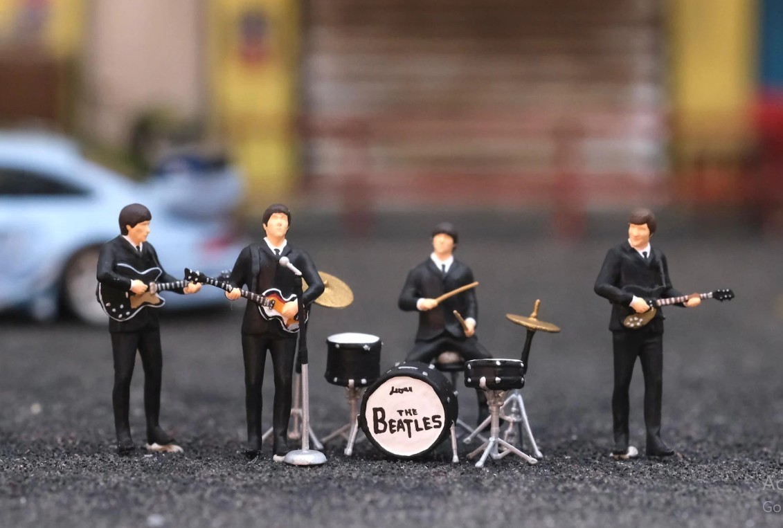 Miniature Drummer Band Figure | Music Theme Handmade Band Scale 1/64 or 1/87