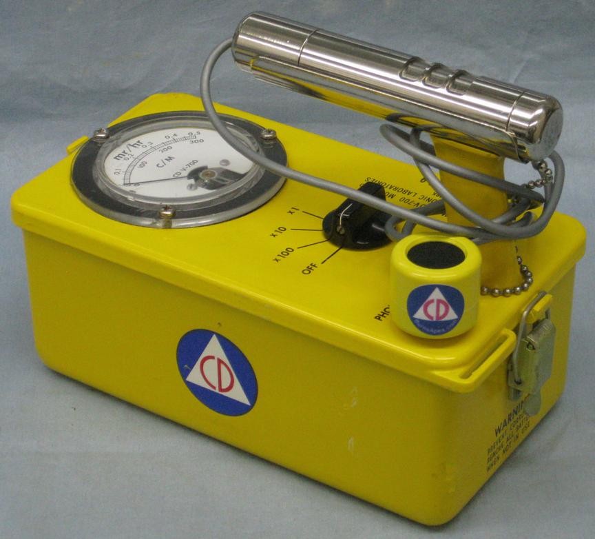 Lionel CD V-700 Geiger Counter Radiation Detector - Updated and Calibrated