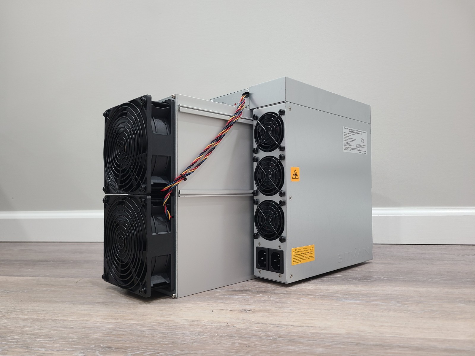 Bitmain Antminer Z15 Pro 860k Sol/s ZCASH Miner from April BATCH
