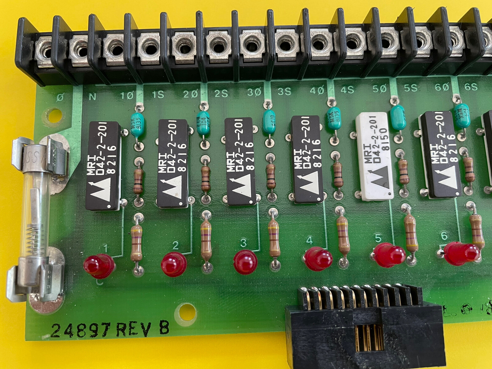 Universal PC Board 8 AC Out 24897000
