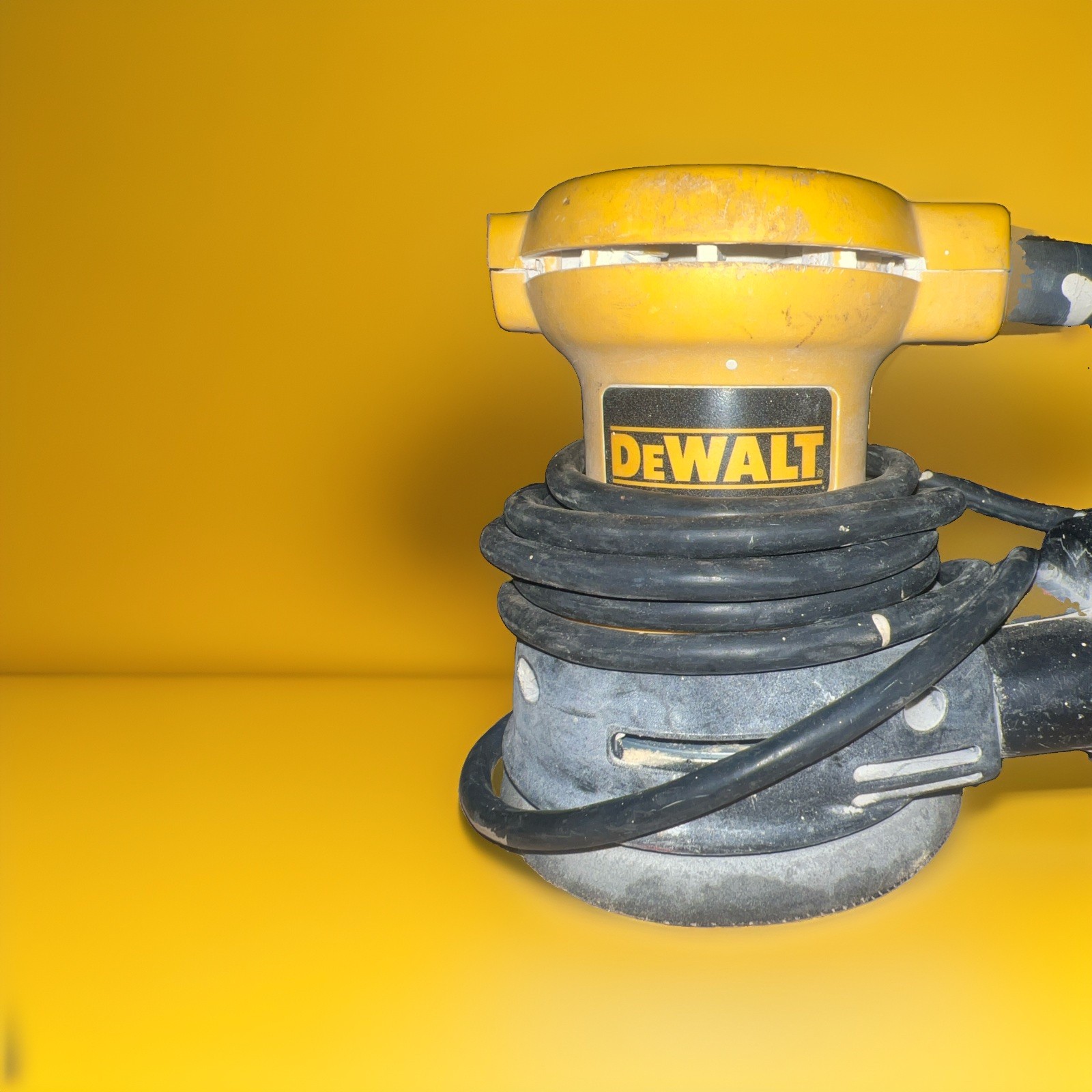 DeWalt DW421 Corded Orbital  5" Disc Palm  Sander Hook N Loop Pad  Bag E440