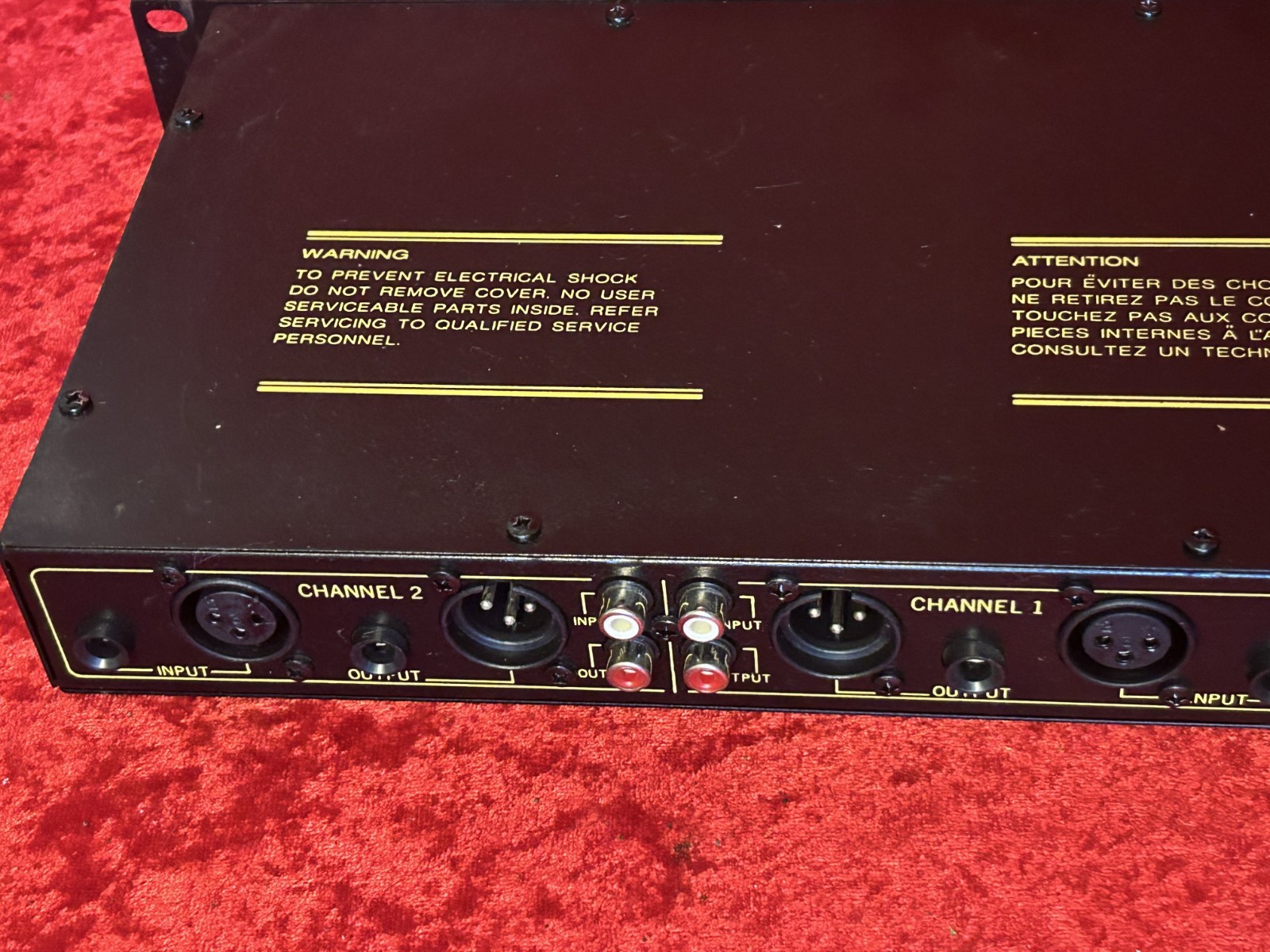 AB international 215 Graphic Equalizer, Two Channel, Rack Mountable B1