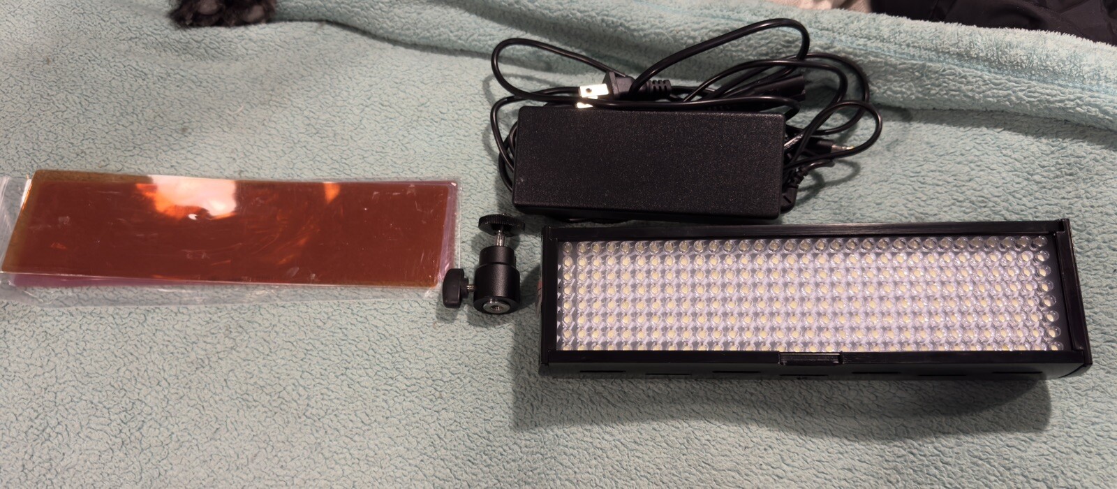 FloLight Microbeam 256 LED On Camera Video Light - USA Seller