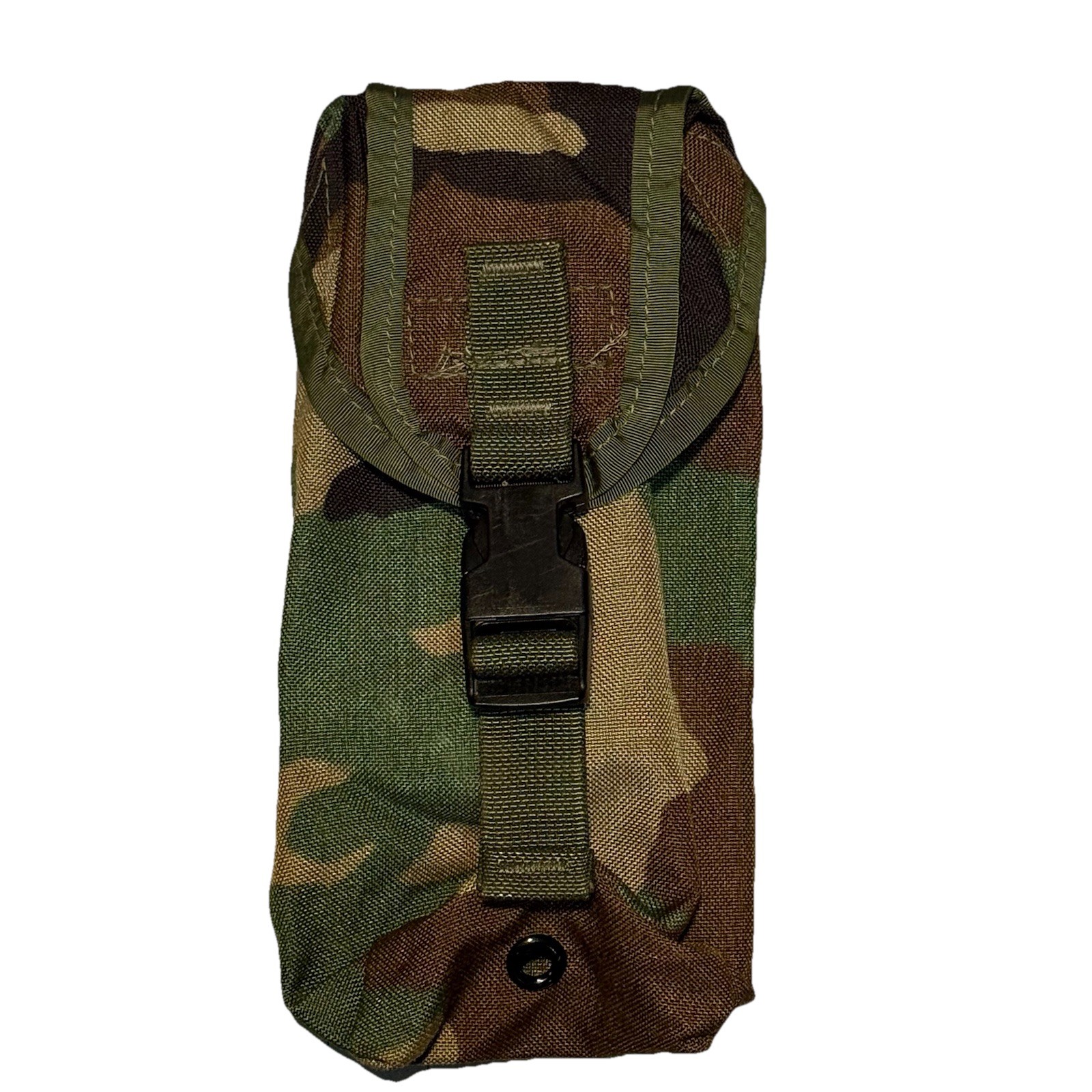 M81 Woodland RACK PRC-126 Radio Pocket Specialty Defense SDS / Black Buckle