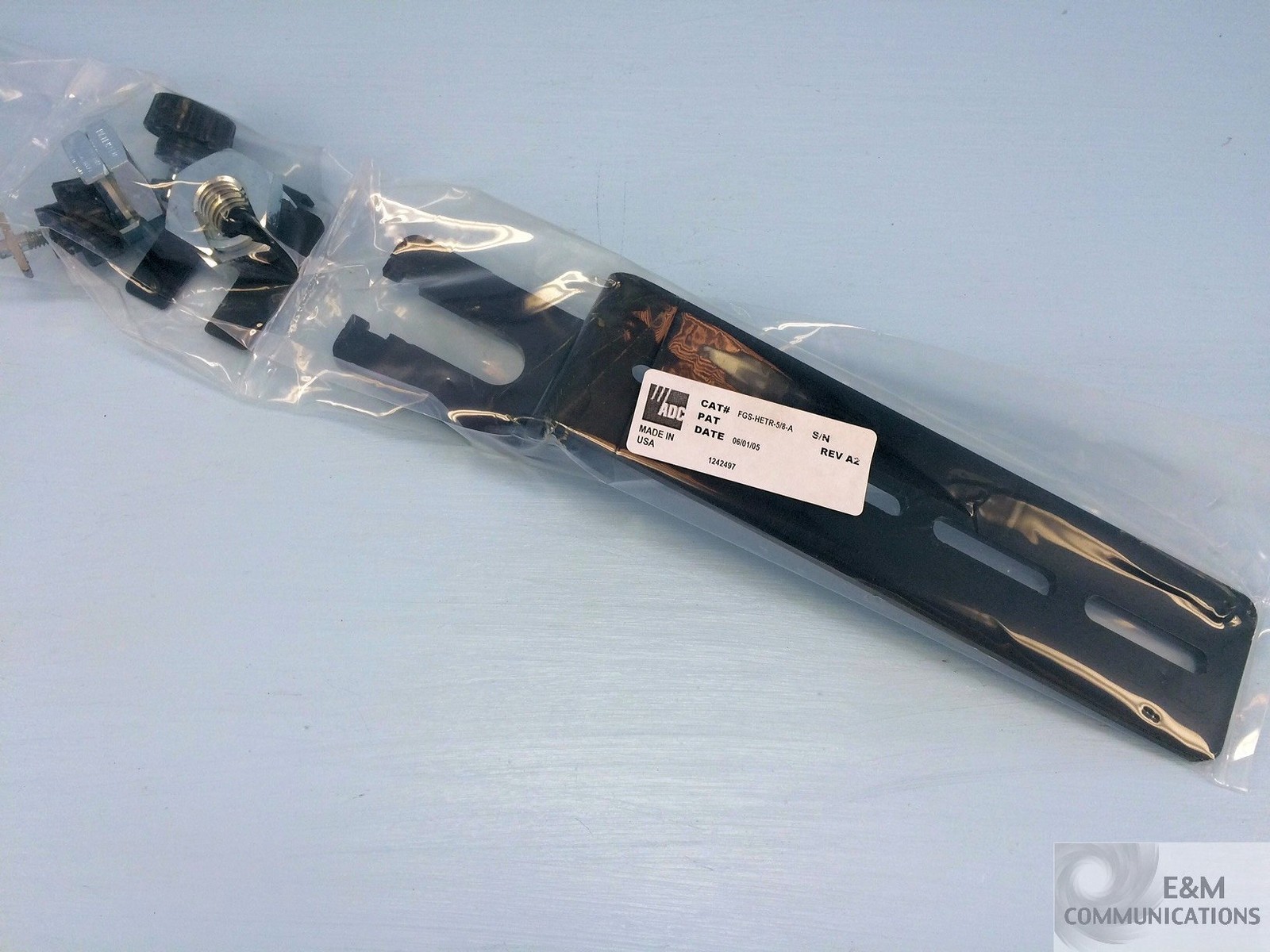NEW FGS-HETR-5/8-A ADC TE COMMSCOPE FIBERGUIDE MOD THREADED ROD BRACKET KIT 5/8"
