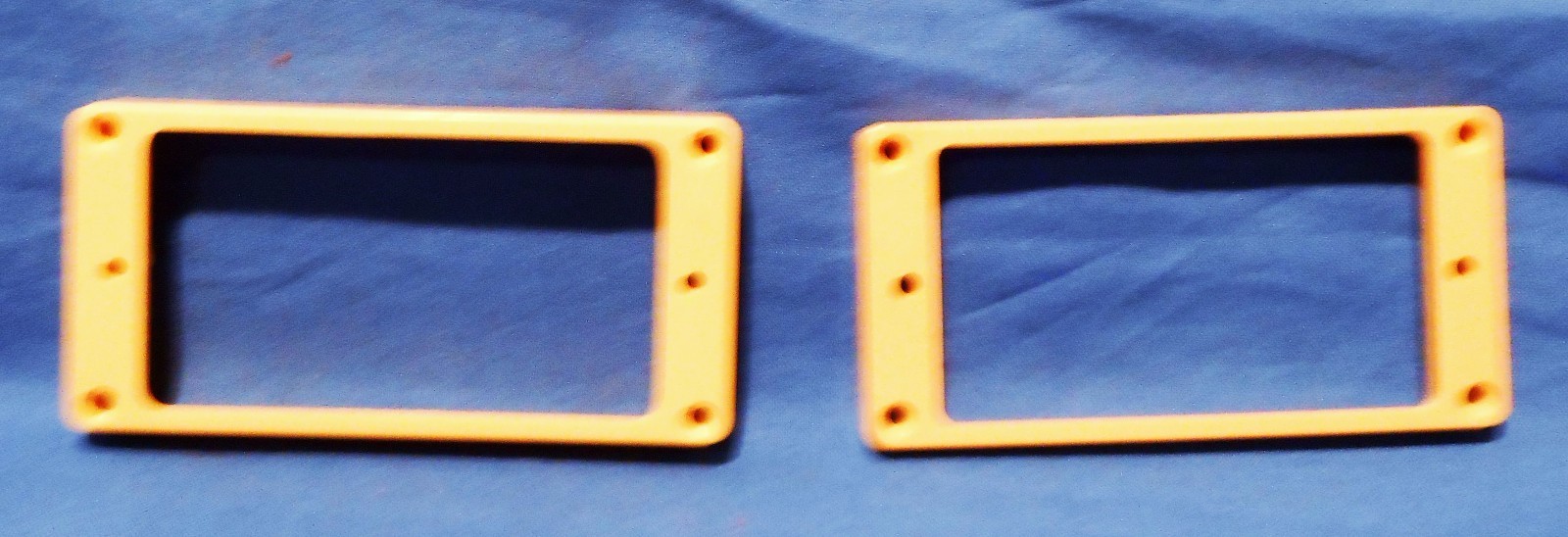 2 NEW CREAM PLASTIC HUMBUCKING GUITAR PICKUP RINGS FOR FLAT TOP ELECTRIC GUITAR