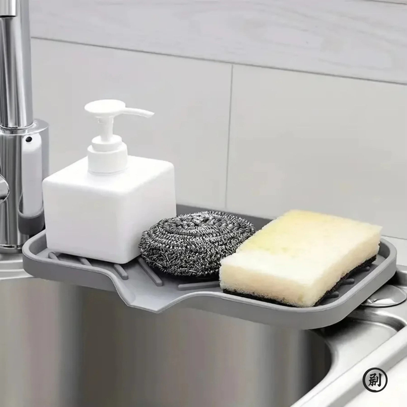 Silicone Sink Tray Drain Soap Sponge Holder Countertop Kitchen Scrubber Organize