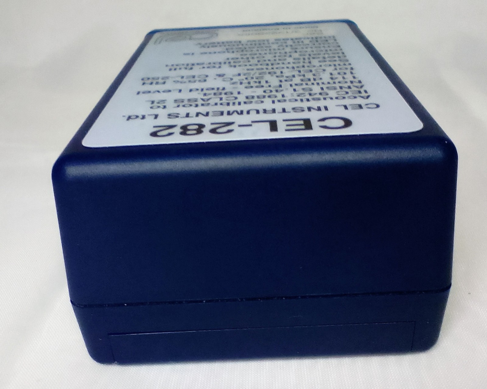 CEL-254/2 Acoustical Calibrator Class 1L CEL-282 Acoustical Calibrator 2L
