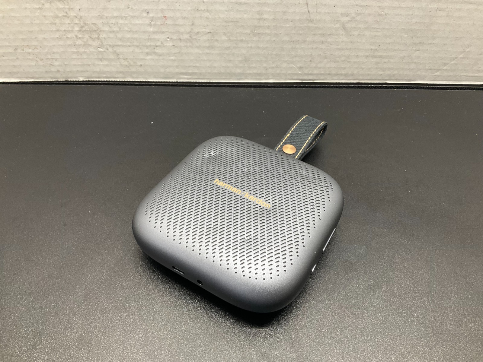 Harman Kardon Neo Bluetooth Speaker - Gray