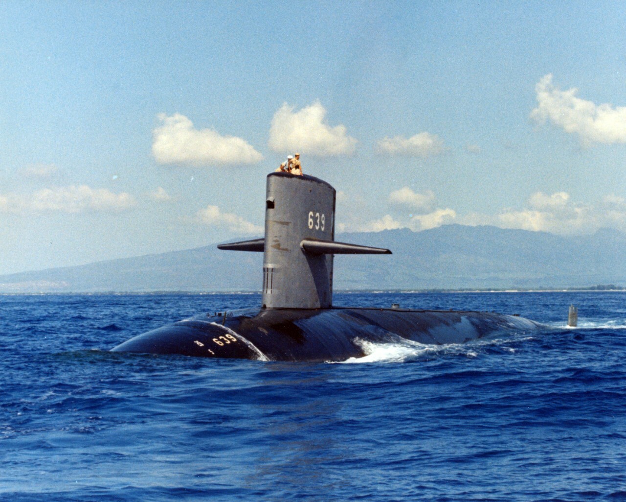 USS Tautog SSN-639 submarine underway off the coast of Hawaii Photo Print