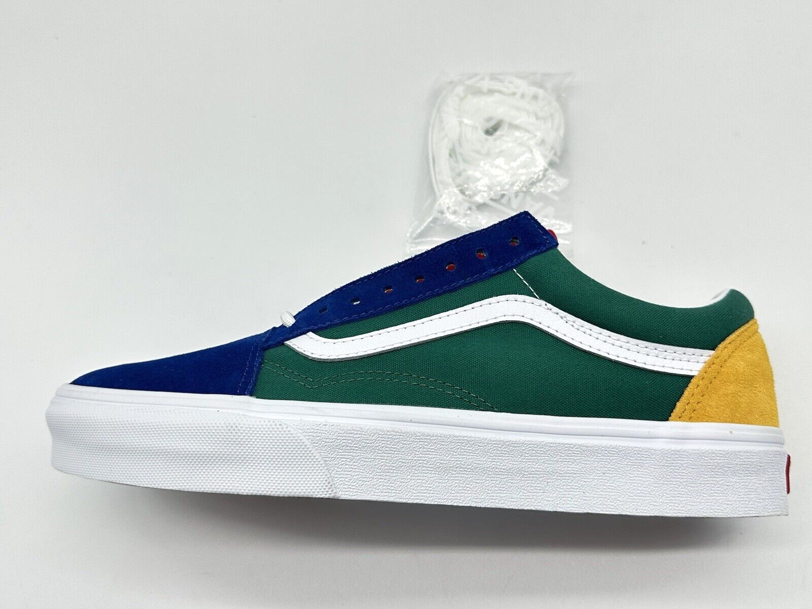 Vans Old Skool Yacht Club Men's Size 5.5 Women's Size 7 Skate Shoes VN0A38G1R1Q