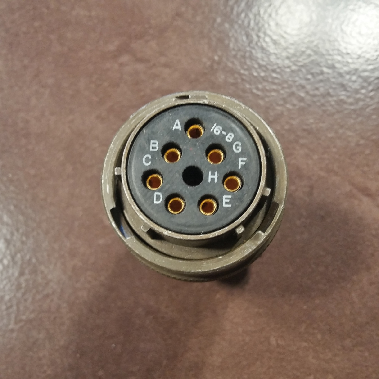 Amphenol MS3126F16-8S Connector