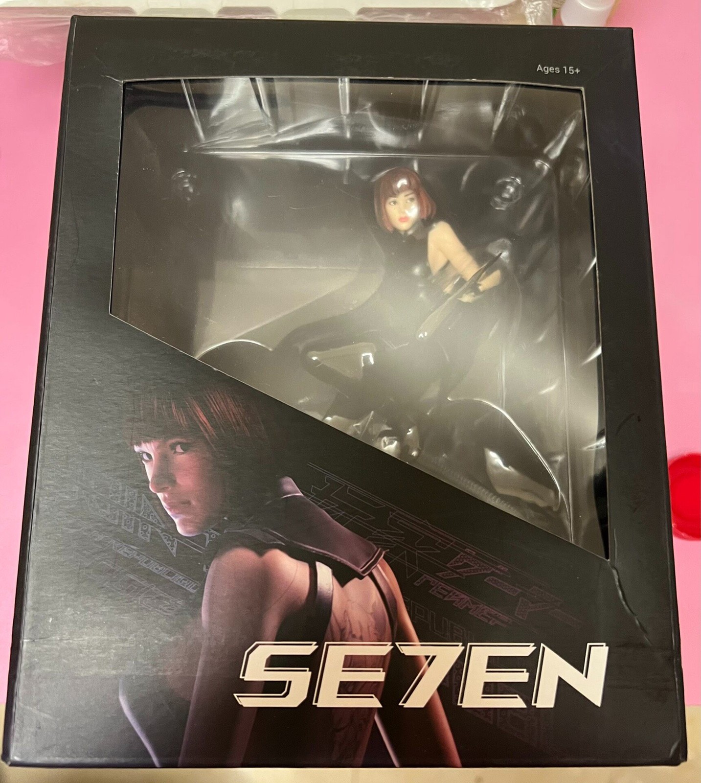 ROG Se7ven PVC Figure