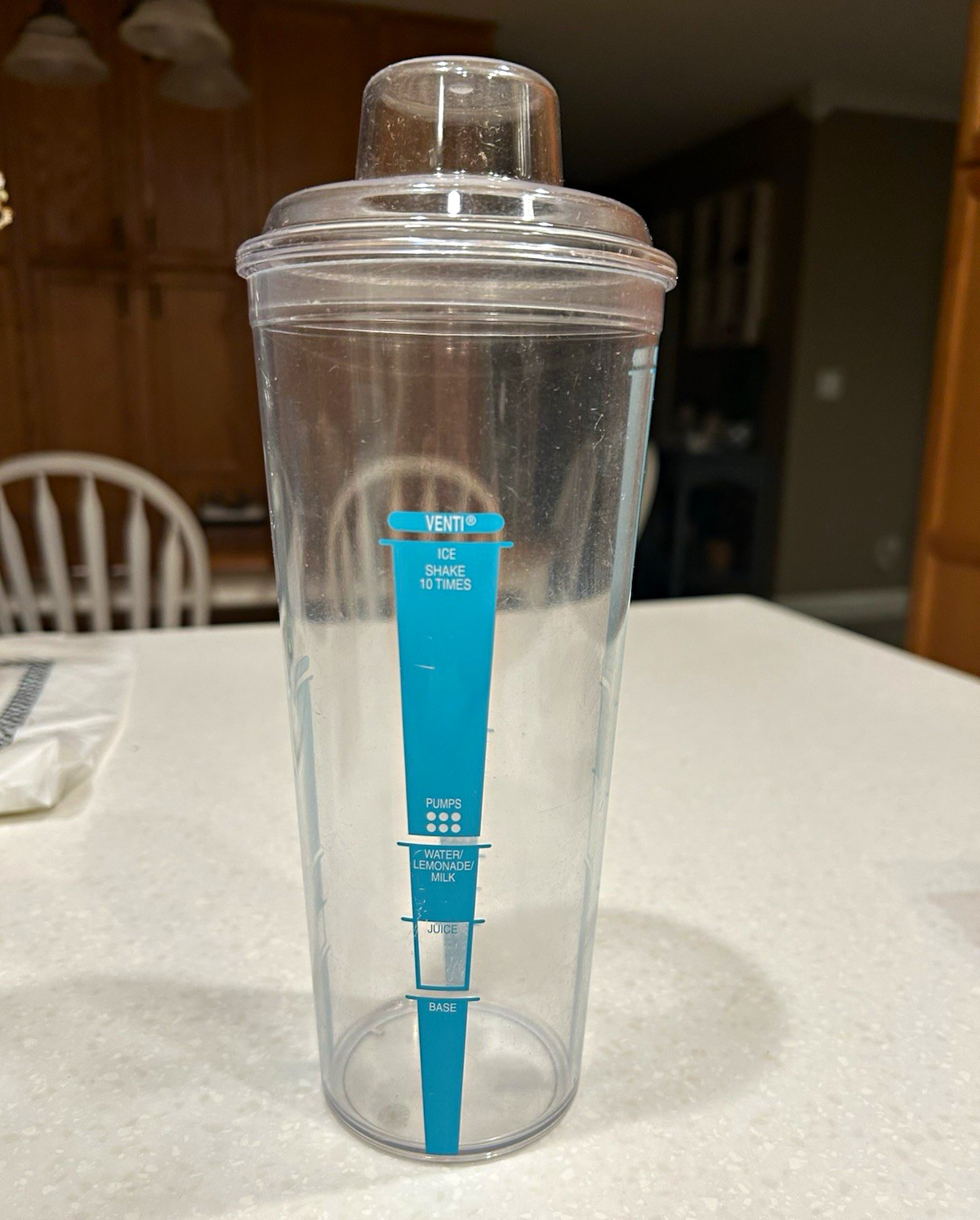 Starbucks Refresher, Iced Tea, and Shaken Espresso Shaker with Lid, EUC