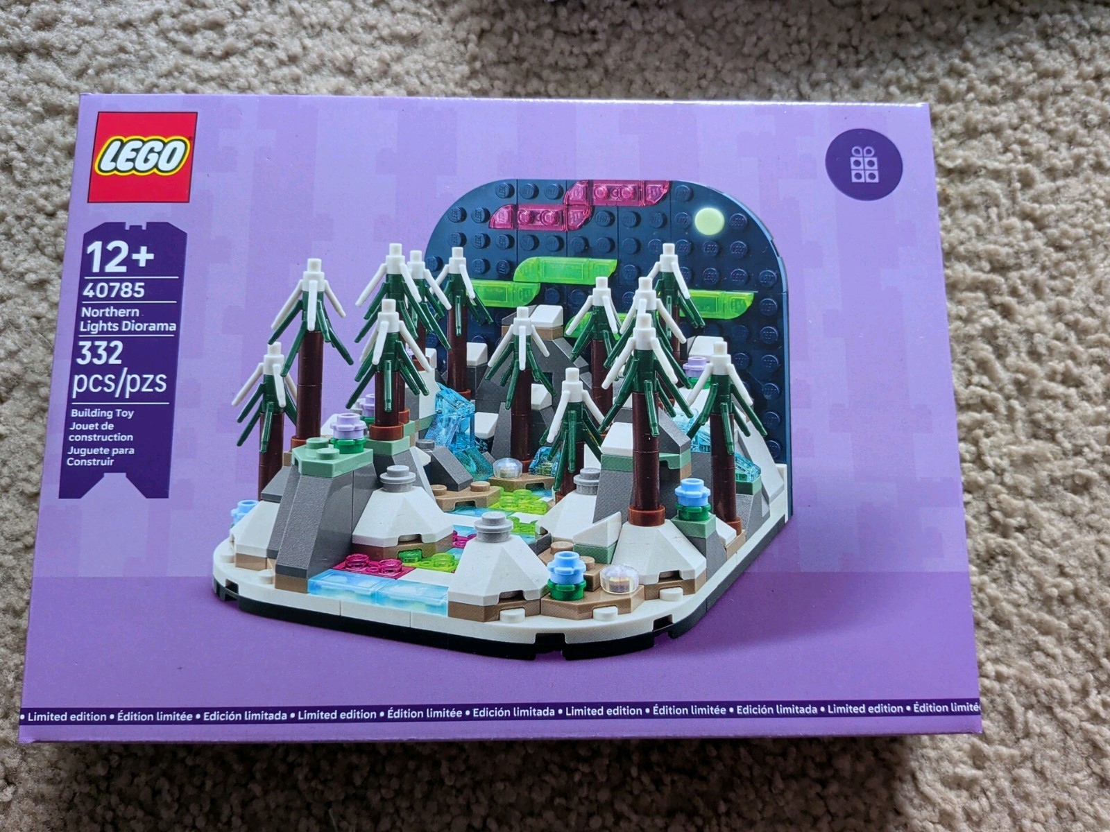 LEGO 40785 Northern Lights Diorama New Sealed