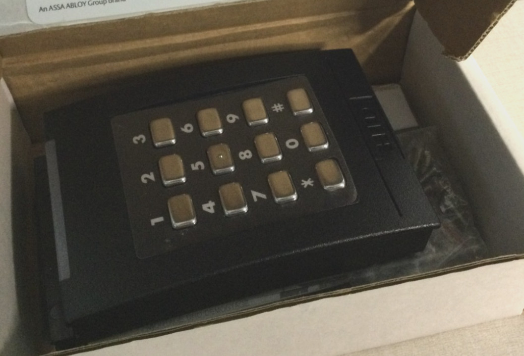 HID iCLASS 6130BKT000000 RK40 KEYPAD READER OPEN BOX