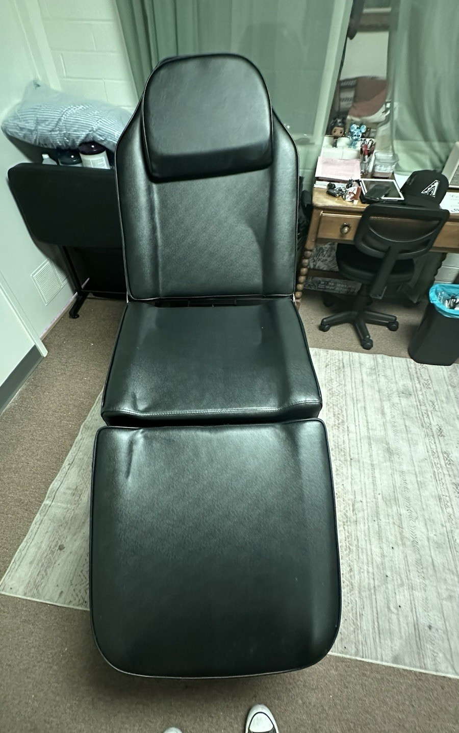 Foldable Portable Massage Table w/ Face Rest Black 72x24x31 Faux Leather