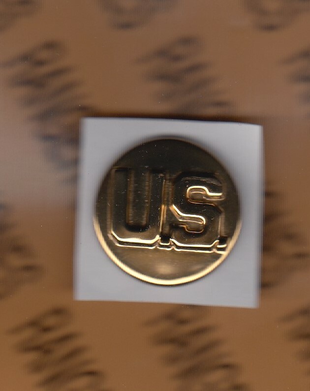 WWII Enlisted US United States Branch BOS badge single stamped N clutchbacked