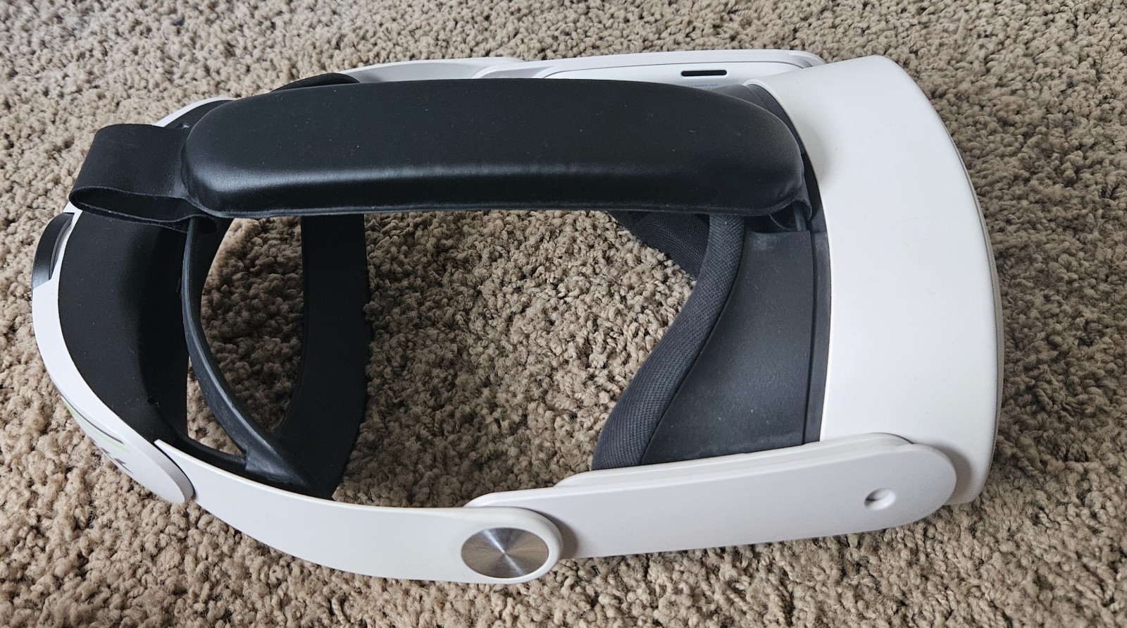 Meta Quest 3S 128GB VR Headset (Controllers & Battery Strap included)
