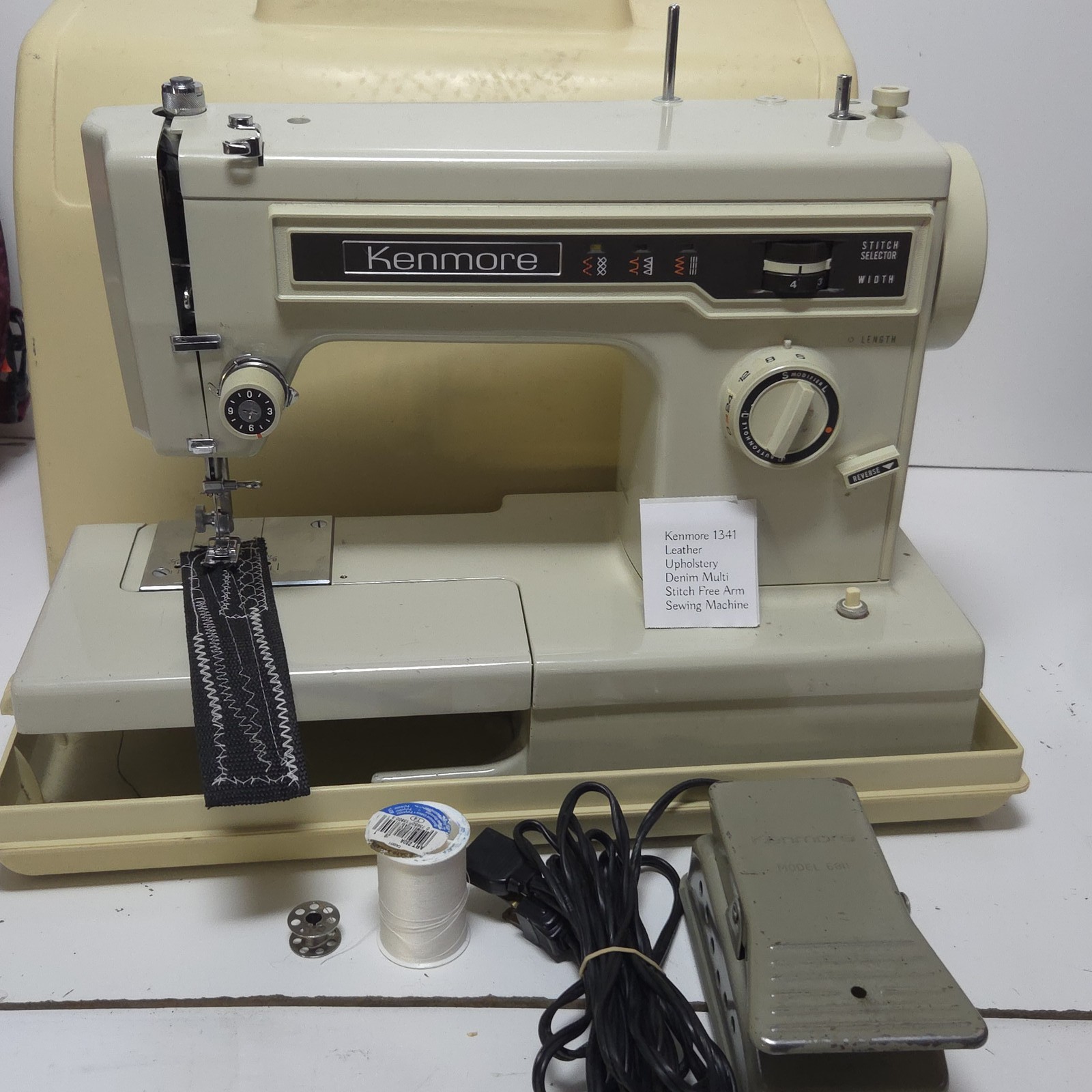 Kenmore 1341 Sewing Machine - Versatile for Leather & Denim w Case