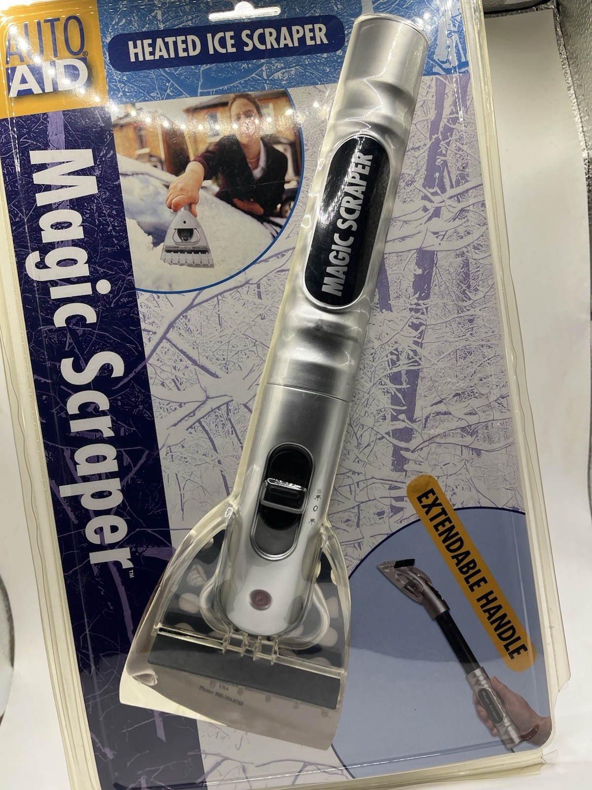 Auto Aid - Heated Ice Scraper "Magic Scraper" Retractable Extendable Handle