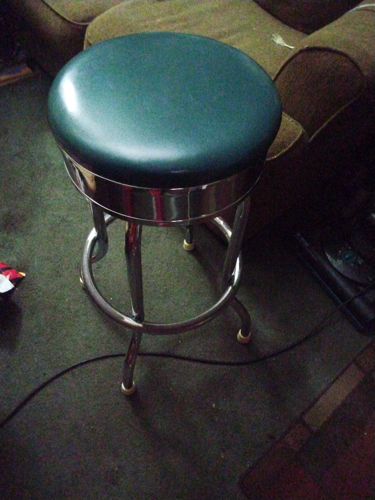VINTAGE TWISTED LEG ICE CREAM PARLOR STOOL