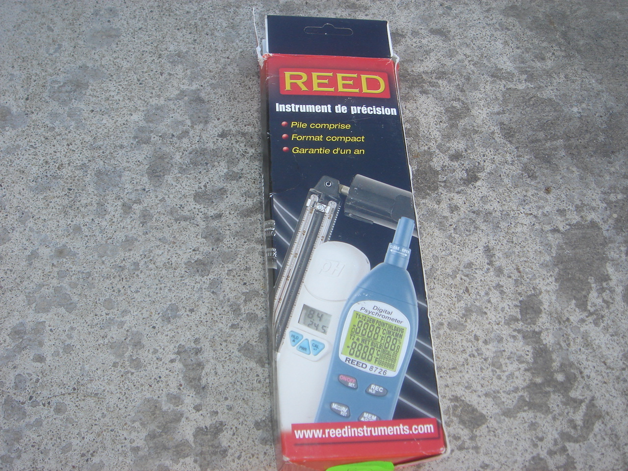 Reed CC-421 Dual Range Voltage and Current Calibrator