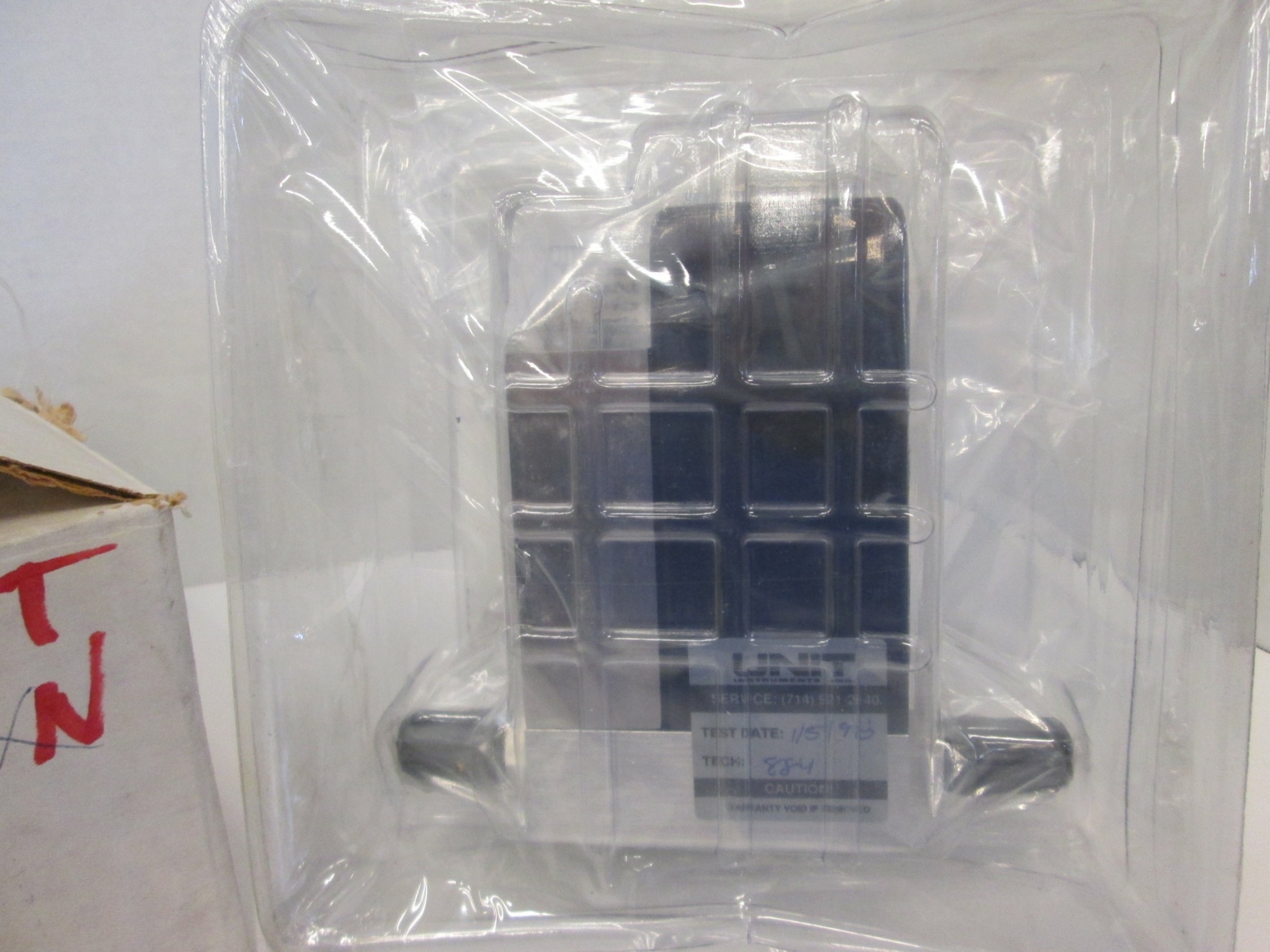 Unit UFC-1100N Mass Flow Controller, H2, 500 SCCM