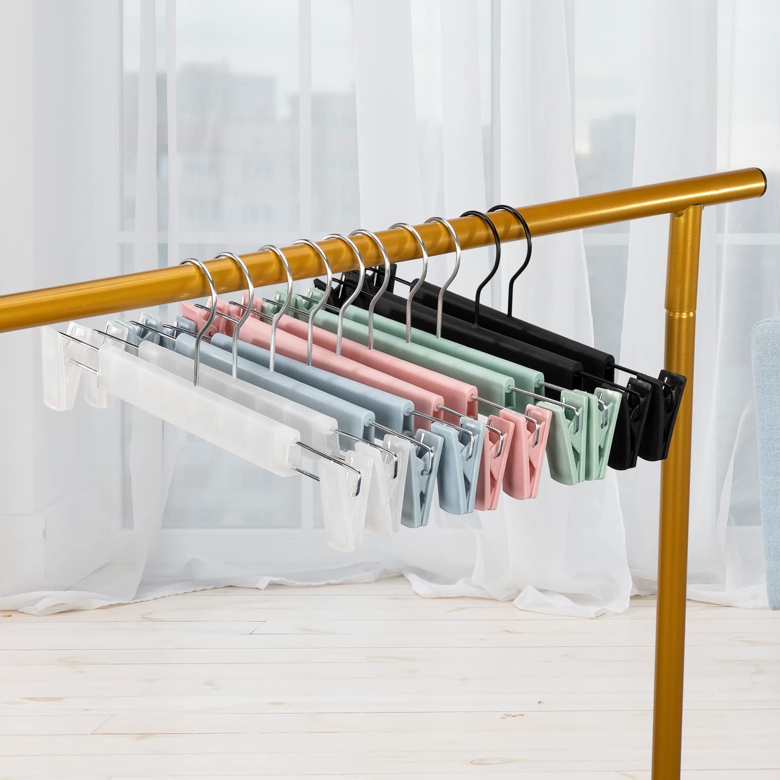 10 Pack Skirt Hangers, PantsHangers with Clipsï¼Œ360 Â° Swivel 10Pack, Pink