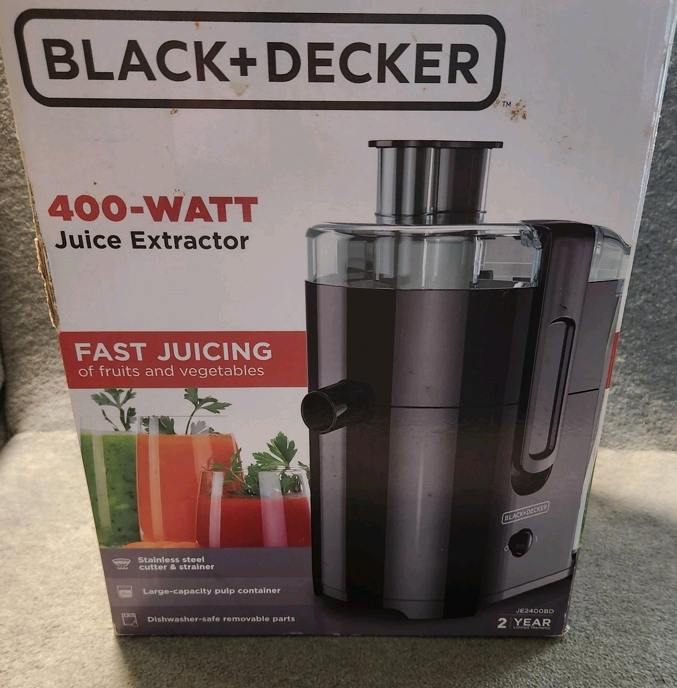 Black & Decker 400-Watt Vegetable and Fruit Juice Extractor, Dishwasher Safe NOB