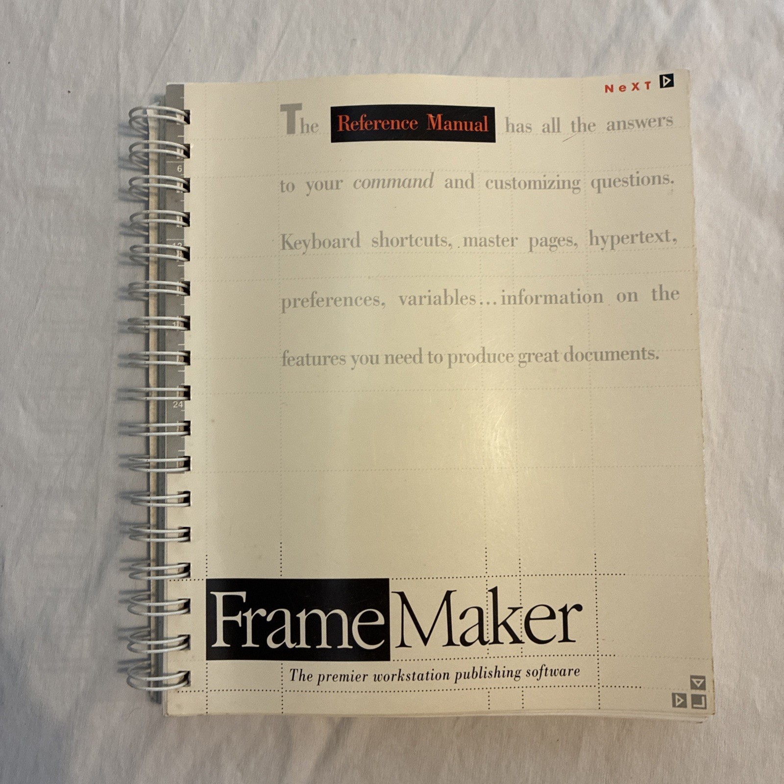 RARE VINTAGE NeXT Workstation FrameMaker “Reference Manual”